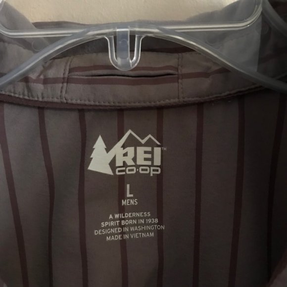 REI Taupe/Brown Striped Short Sleeve Shirt -  Size Large - Picture 3 of 9